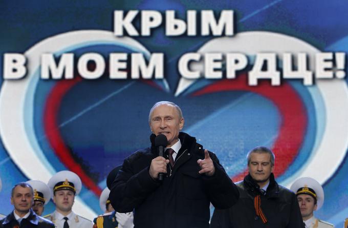 Vladimir Putin je Krim priključil Rusiji in postal še bolj priljubljen med Rusi. | Foto: Reuters