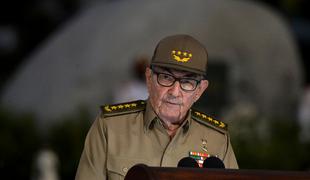 Raul Castro najavil umik iz politike in mesta generalnega sekretarja komunistične partije
