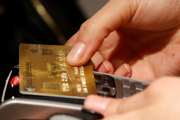 Brezstična kartica, plačevanje | Foto Reuters