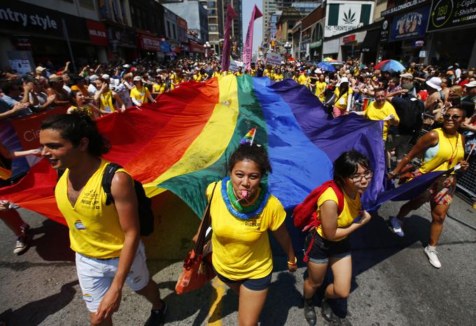 S svojim nasprotovanjem uporabi spolno nevtralnih zaimkov si je Jordan B. Peterson nakopal jezo aktivistov in podpornikov LGBT-skupnosti.  | Foto: Reuters