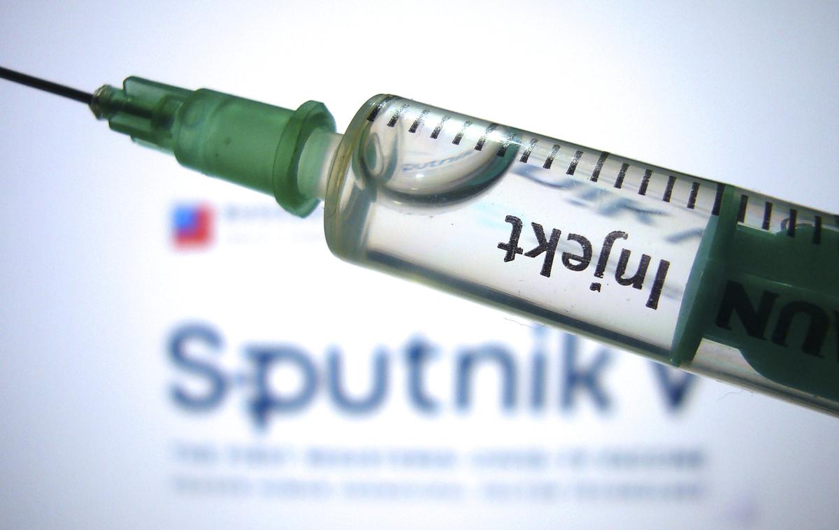 Sputnik V | Posvetovalna skupina za cepljenje pri NIJZ je priporočila, da Slovenija nabavi tudi vsa cepiva proti covidu-19, ki še čakajo na odobritev Eme. | Foto Guliverimage