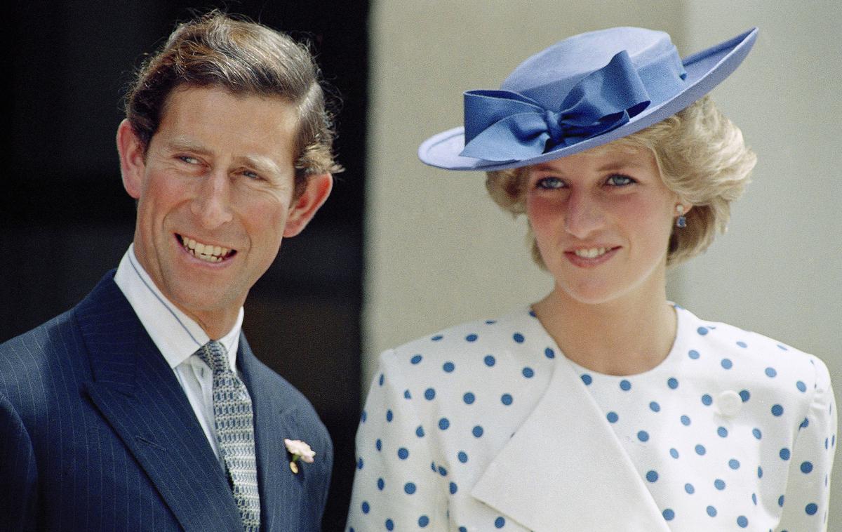 kralj Karel III., princesa Diana | Med dražbenimi predmeti avkcijske hiše Julien's je tudi obleka pokojne princese Diane. | Foto Guliverimage