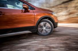 Suzuki SX4 S-cross 1.6 DDiS 4WD TCSS elegance top - test