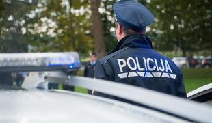 Pijani voznik poskušal podkupiti policista, ponujal mu je tisoč evrov