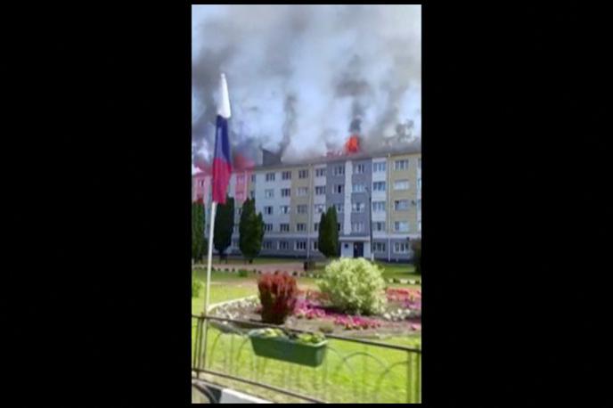 Napad | Ponoči je bilo v obstreljevanju zadeto mesto Šebekino v ruski regiji Belgorod. | Foto Reuters