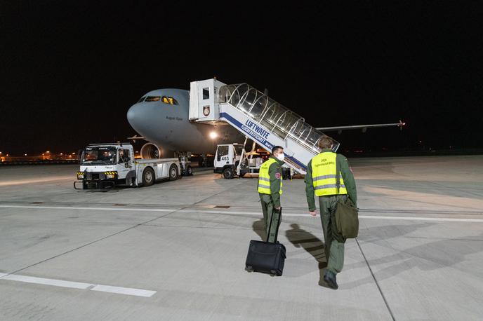 airbus A310 MedEvac Luftwaffe | Letalo na letališču v Bergamu, od koder so v Nemčijo prepeljali šest pacientov v kritičnem stanju. | Foto Luftwaffe