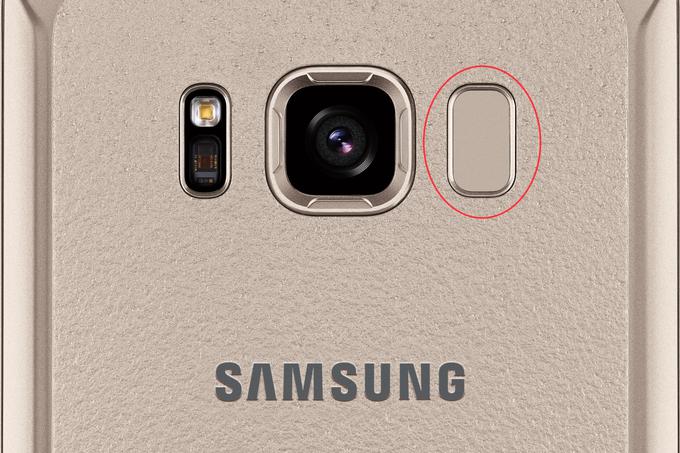Samsung je čitalnik prstnih odtisov s sprednje strani z generacijo S8 preselil na zadnjo stran ob fotoaparat, kar številnim uporabnikom ni najbolj všeč. | Foto: Samsung.com