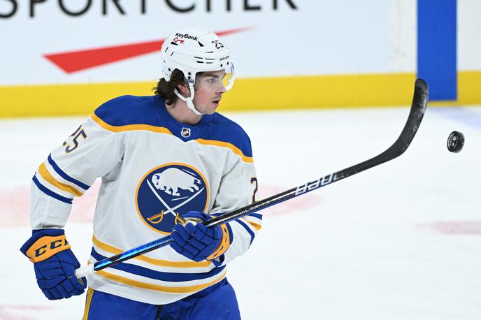 Owen Power | Branilec Owen Power je bil lani številka ena nabora NHL. Prvi krog letošnjega nabora bo danes. | Foto Reuters