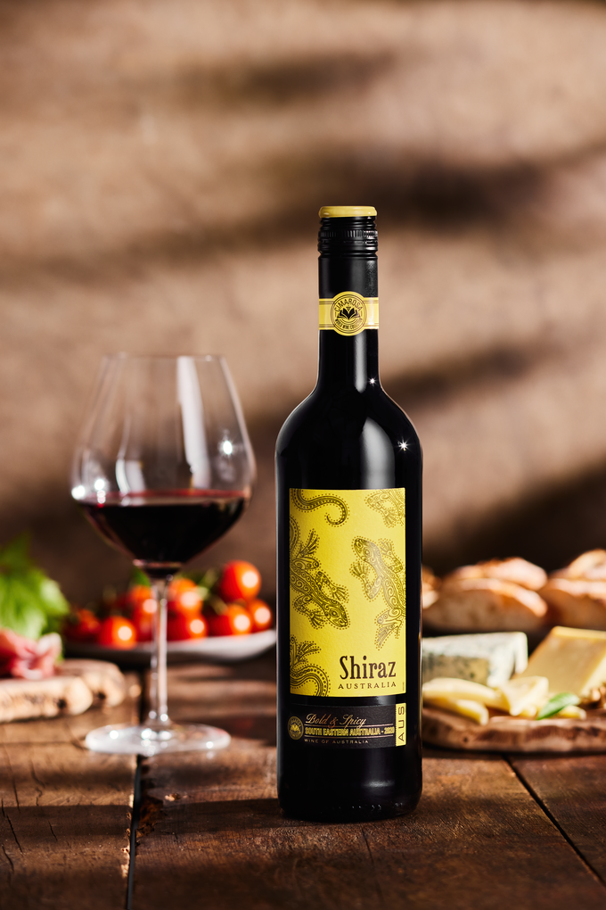 Shiraz Cimarosa iz Lidlove vinske ponudbe je odličen spremljevalec najrazličnejši hrani. | Foto: Lovro Rozina | Foto: 