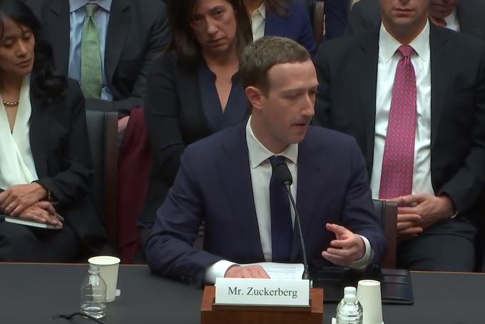 Mark Zuckerberg, stol | Foto: YouTube