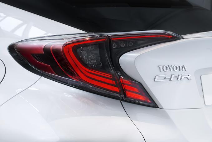 Če bi jih v Sloveniji prodali 400 letno, bi lahko C-HR postal drugi najuspešnejši model Toyote v Sloveniji. Japonska znamka si lahko z njim tudi na slovenskem trgu dvigne svoj delež. | Foto: Toyota