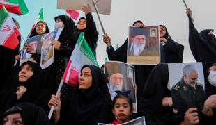 V Iranu naj bi razpustili moralno policijo