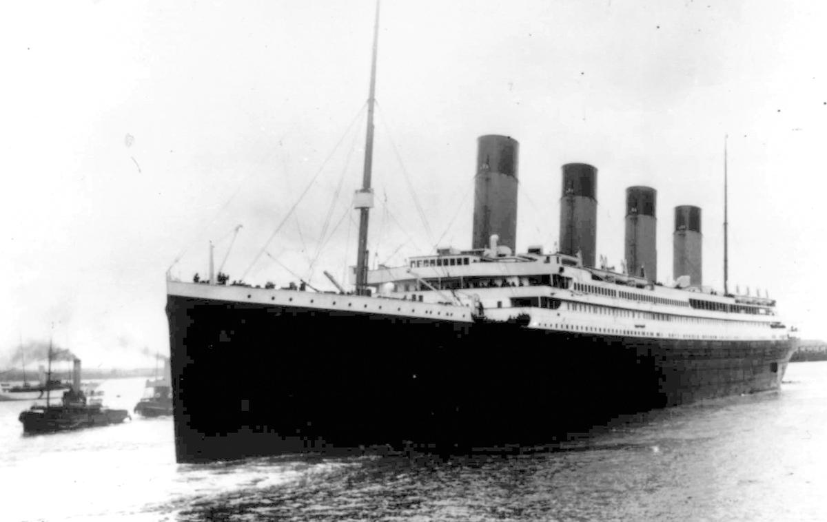 Titanik | V nesreči ladje, ki je potonila v Atlantskem oceanu, je umrlo okoli 1.500 ljudi, potem ko je ladja med potovanjem iz Southamptona do New Yorka trčila v ledeno goro. | Foto Guliverimage