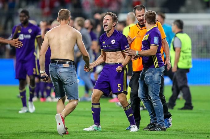 Veselje po uvrstitvi v ligo prvakov. Se bo Ljubljančan veselil tudi v torek zvečer v Sevilli? | Foto: Morgan Kristan / Sportida
