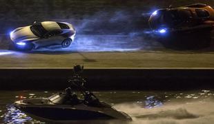 Med snemanjem filma o Jamesu Bondu uničili avtomobile za 34 milijonov evrov 
