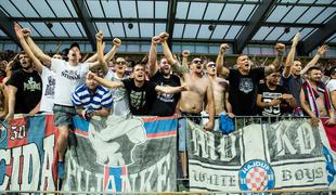 Pretep navijačev v središču Zagreba, nato šok za strelca Mlakarja in Hajduk