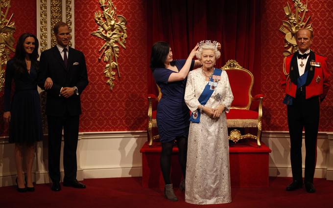 Meghan in Harry sta izgubila mesto ob kraljici. | Foto: Reuters
