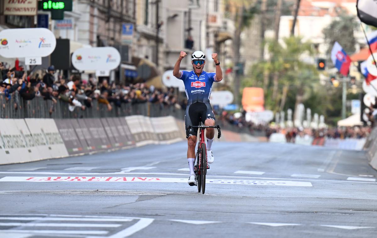 Milano Sanremo Mathieu van der Poel | Mathieu van der Poel je zmagovalec najdalj[e kolesarske klasike. | Foto Guliver Image