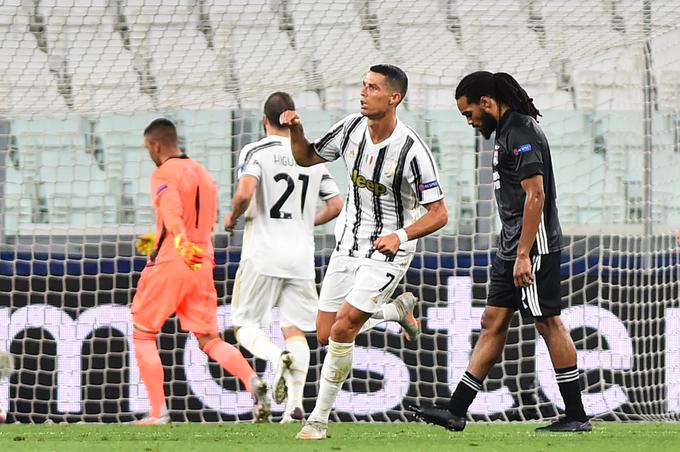 Ronaldo je v 60. minuti povedel Juventus v vodstvo z 2:1. Portugalec je v zadnjih dveh sezonah dosegel vseh sedem zadetkov Juventusa v izločilnem delu lige prvakov! | Foto: Reuters