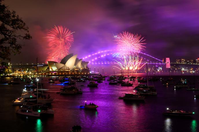 Novo leto 2023 | Polnoč je odbila tudi že v Avstraliji, fotografija je iz Sydneyja. | Foto Reuters