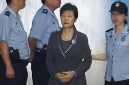 Južnokorejsko sodišče za nekdanjo predsednico države odredilo ponovno sojenje