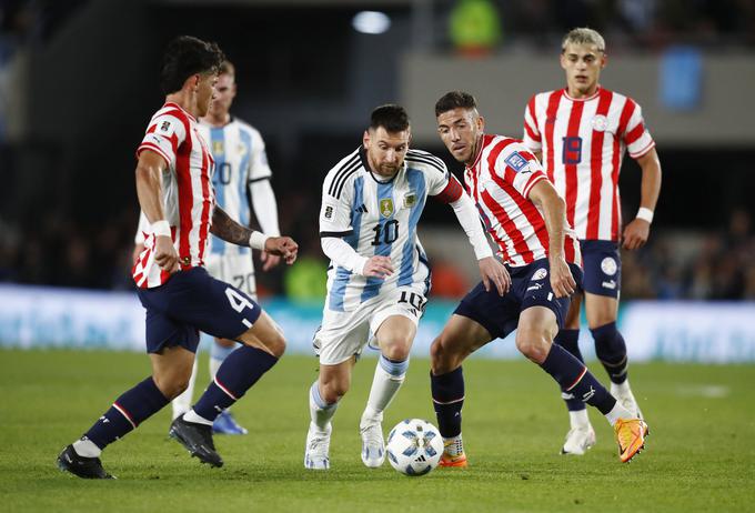 Barve Argentine bi lahko letos na olimpijskih igrah branil tudi Lionel Messi. | Foto: Reuters
