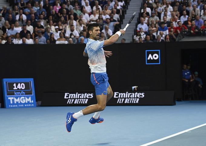 Novak Đoković je dominiral v prvem nizu. | Foto: Reuters