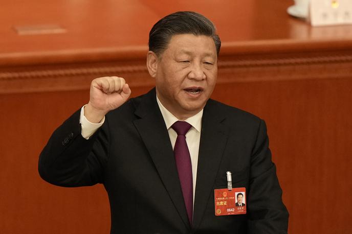 Ši Džinping | Kitajski predsednik Ši Džinping je z rožljanjem z orožjem v Tajvanski ožini poskušal prestrašiti Tajvance, da bi se odvrnili od stranke DPP, ki zagovarja neodvisni Tajvan. Kaj bo storil po sobotnih predsedniških volitvah? | Foto Guliverimage