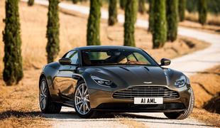    Aston Martin po desetih letih spet služi denar