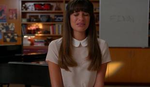 Glee v solzah: Lea Michele v spomin Coryju (video)