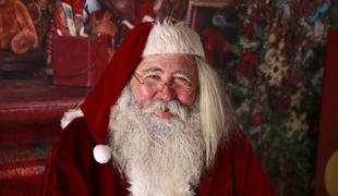 Bodo otroci Miklavža, dedka Mraza in Božička letos videli le prek spleta?