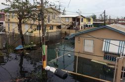Orkan Maria nadaljuje uničujočo pot