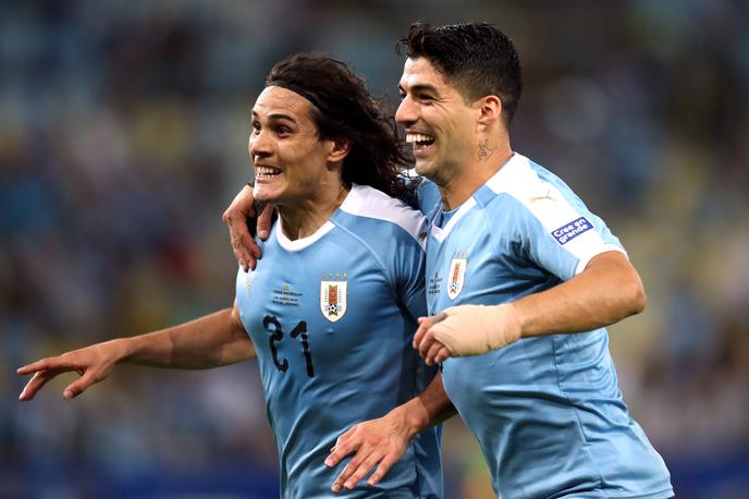 Edinson Cavani, Luis Suarez | Edinson Cavani je z glavo zadel za zmago Urugvaja. | Foto Reuters