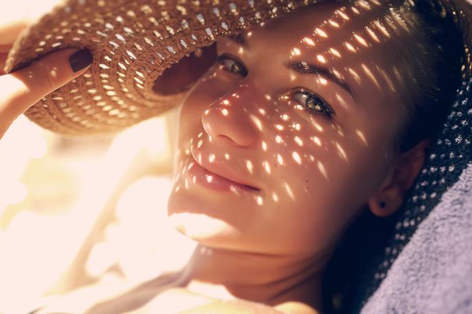 sonce, sončenje, plaža, zaščita kože | Foto Shutterstock