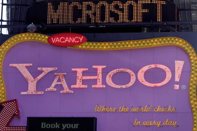 Yahoo! in Microsoft sta leta 2008 vendarle sklenila pomemben dogovor. Ne sicer o prevzemu, temveč je Microsoft postal Yahoojev partner na področju spletnega iskanja. Yahoo! je začel na svojem portalu namreč uporabljati Microsoftov iskalnik Bing.  | Foto: Reuters