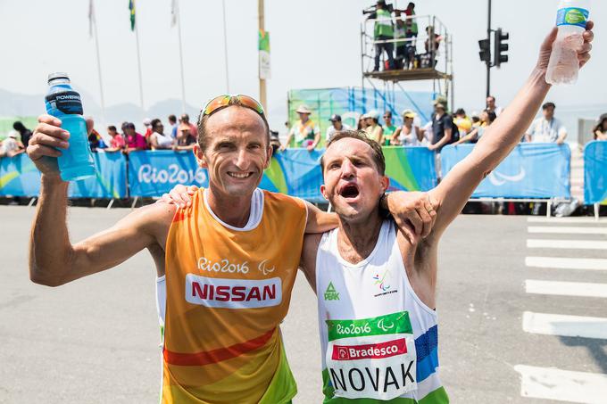 S Sandijem Novakom, ki je slep, sodelujeta že nekaj časa. Tekla bosta tudi na letošnjem ljubljanskem maratonu. | Foto: Vid Ponikvar