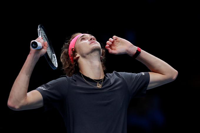 Aleksander Zverev se je takole razveselil velike zmage v areni O2. | Foto: Reuters