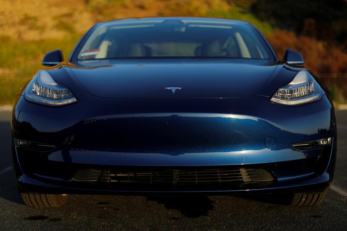 Tesla model 3 | Tesla je letos prodala že skoraj 56 tisoč modelov 3. | Foto Reuters