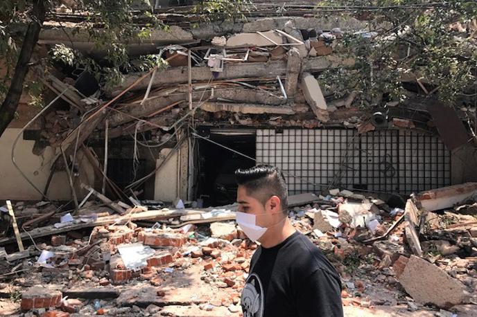 Posledice potresa v mehiški prestolnici Cuidad de Mexico | Foto Reuters