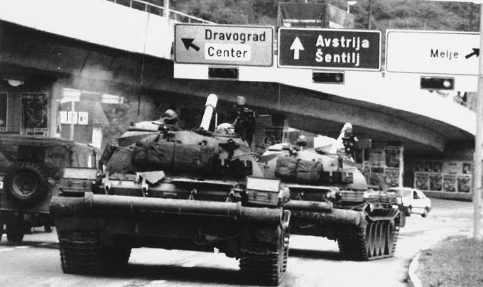 Jugoslovanski tanki v Mariboru na poti do mejnega prehoda Šentilj, 27. junij 1991 | Foto: Guliverimage/Vladimir Fedorenko