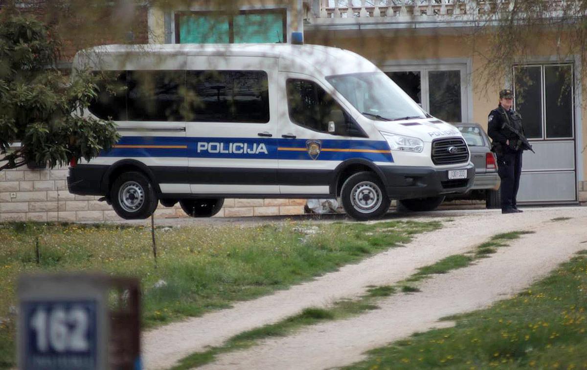Hrvaška policija | Kaj je bil vzrok za tragedijo, policija preiskuje. Partnerja naj bi se prepirala že dalj časa.  | Foto STA