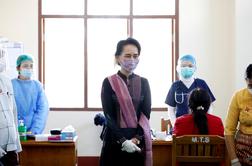 Aung San Su Či mora za štiri leta v zapor