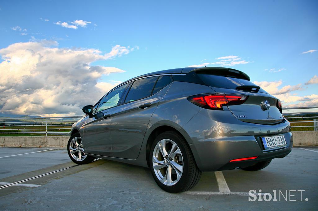 Opel astra - fotogalerija testnega vozila