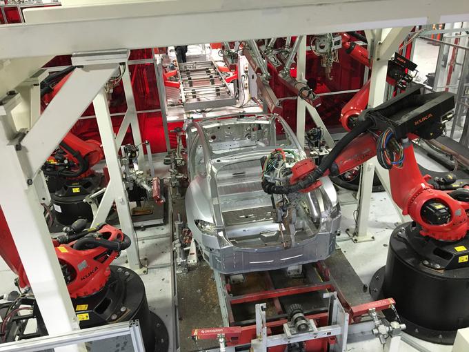 Tesla Motors svoje avtomobile za Evropo sestavlja na Nizozemskem, prave tovarne pa v Evropi še nima. | Foto: Reuters