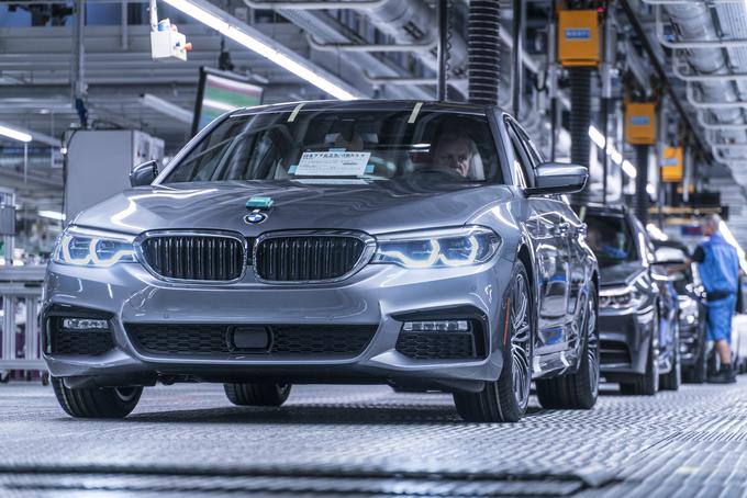 Do septembra so v Nemčiji prodali 2,56 milijona novih vozil, kar je 6,1 odstotka več kot v enakem obdobju lani. Predsednik nemškega Združenja za avtomobilsko industrijo (VDA) Matthias Wissman napoveduje, da bodo v Nemčiji ob koncu leta zabeležili 3,3 milijona na novo registriranih avtomobilov. | Foto: BMW
