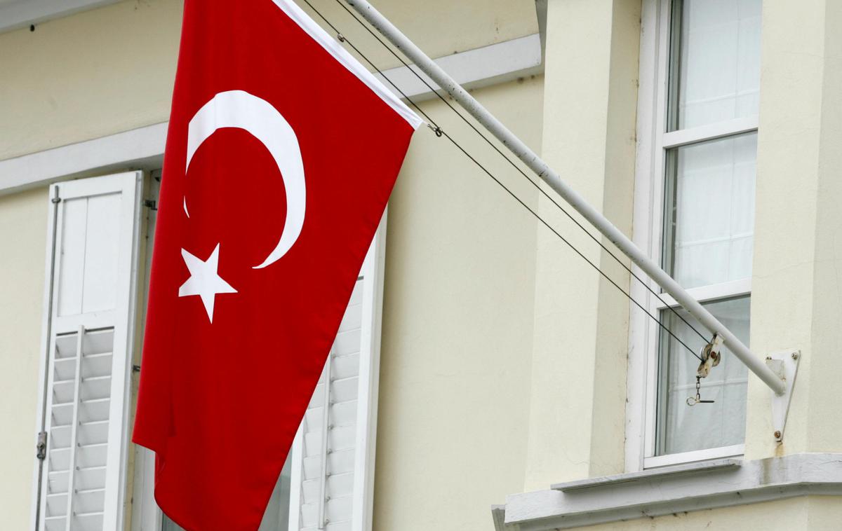 Turčija zastava | Foto Daniel Novakovič/STA