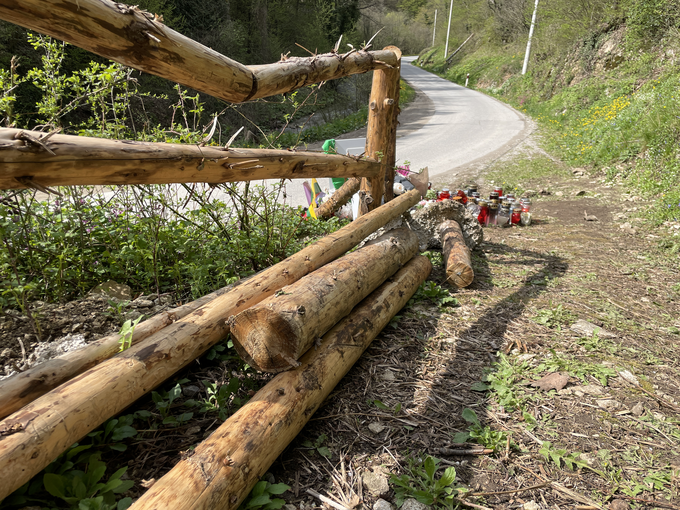 Del te lesene ograje je Breenu povzročil usodne poškodbe. | Foto: Gregor Pavšič