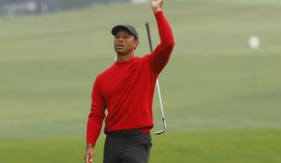 Tiger Woods po devetih mesecih spet tolče žogice