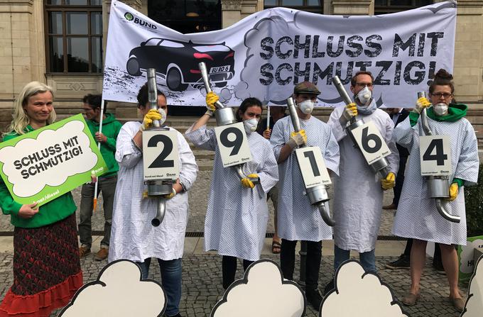 Protesti proti onesnaženju z dušikovimi oksidi v mestnih središčih v Nemčiji | Foto: Reuters