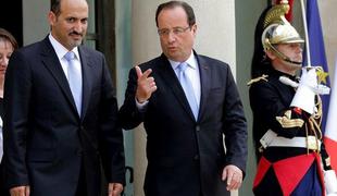 Voditelj sirske opozicije v Parizu prosil za vojaško pomoč